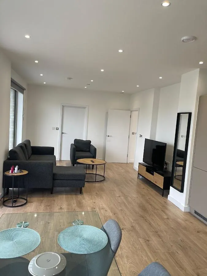 Homestay Riverside Rooms And Apartments London